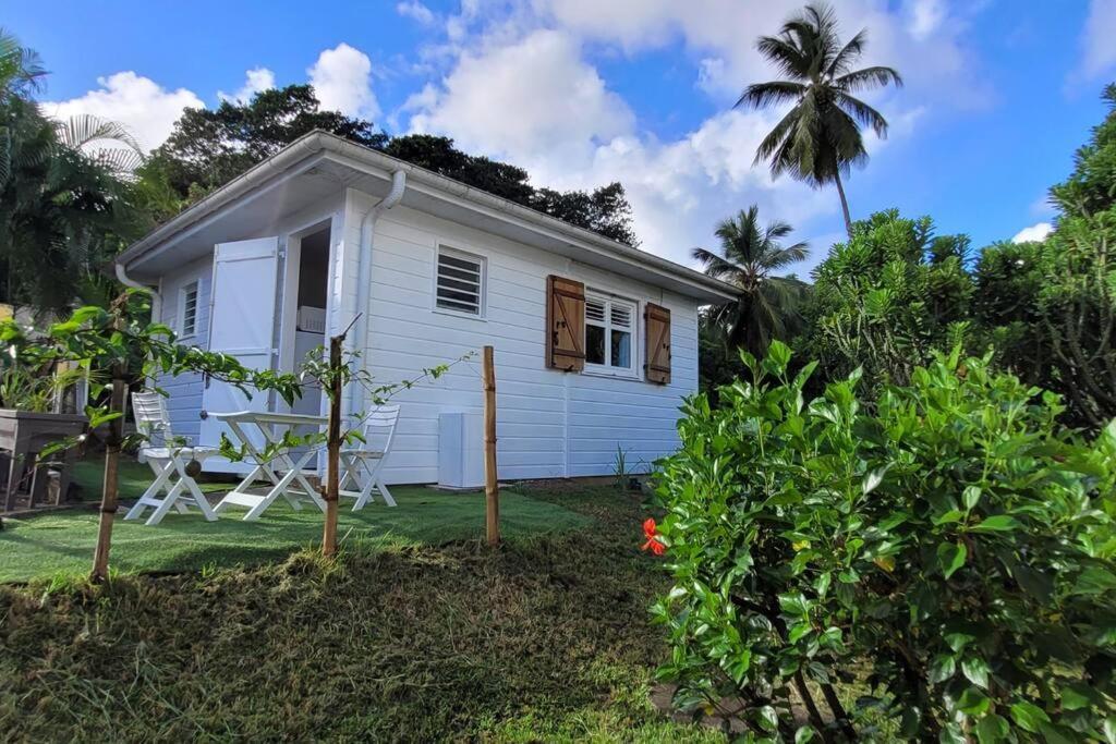 Ti-Hibiscus Bungalow T1 Clim-Wifi 30M2 2 Pers Grande Savane Extérieur photo