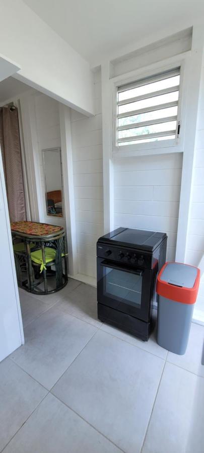 Ti-Hibiscus Bungalow T1 Clim-Wifi 30M2 2 Pers Grande Savane Extérieur photo