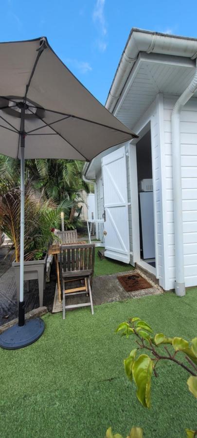 Ti-Hibiscus Bungalow T1 Clim-Wifi 30M2 2 Pers Grande Savane Extérieur photo