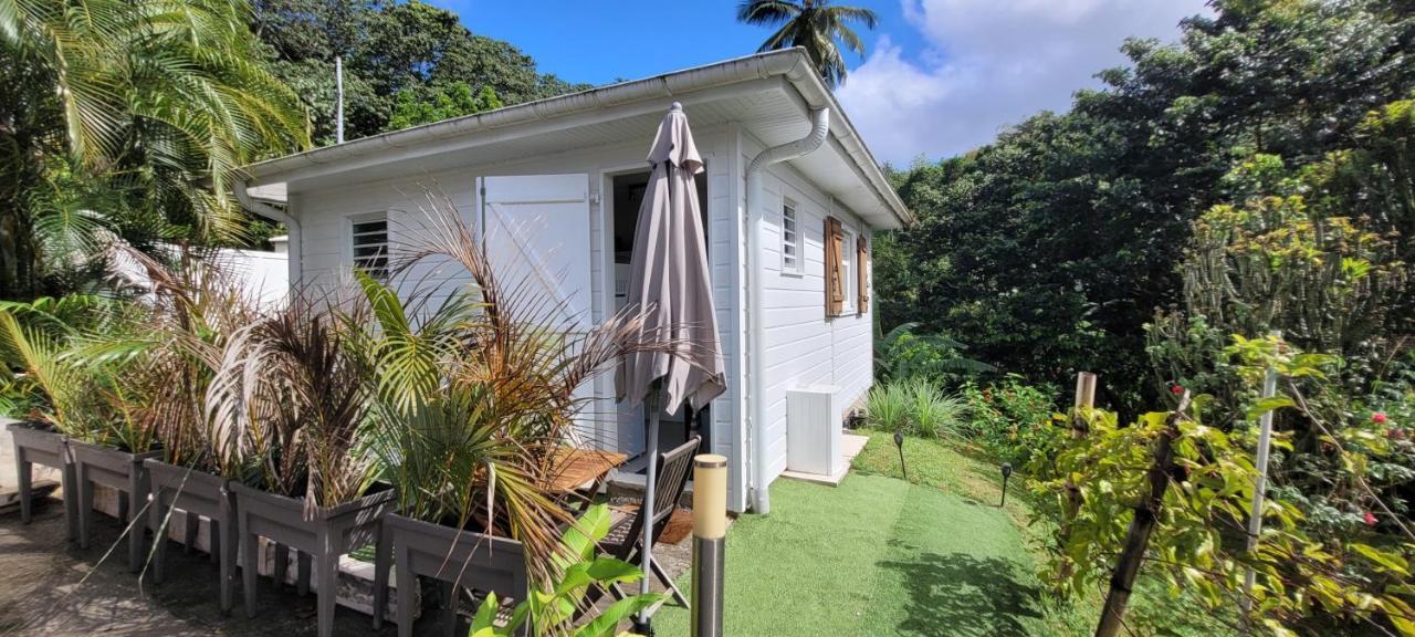 Ti-Hibiscus Bungalow T1 Clim-Wifi 30M2 2 Pers Grande Savane Extérieur photo